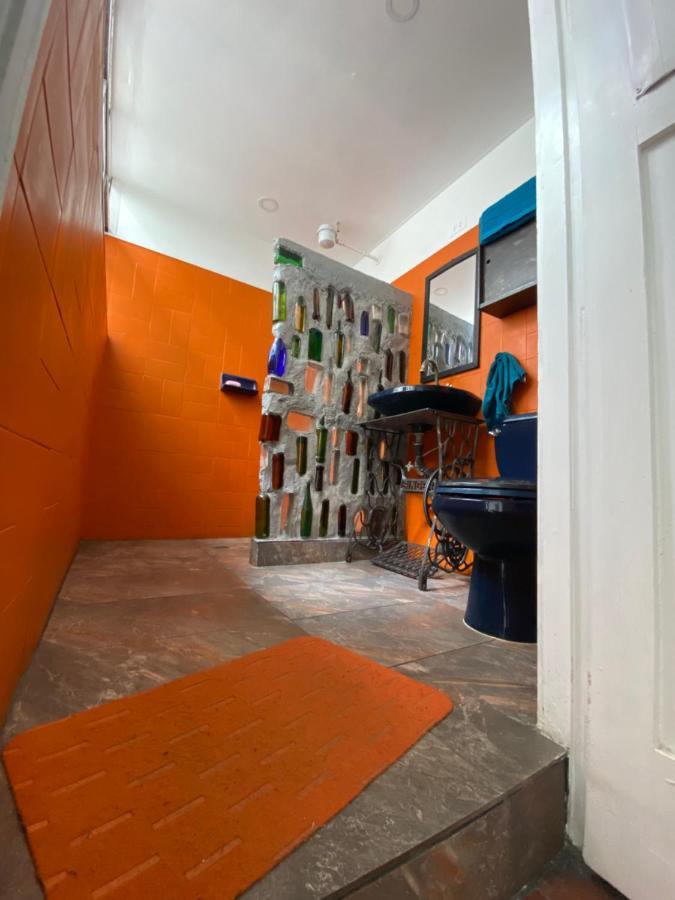 Hostal Casa Las Tias Меделин Екстериор снимка