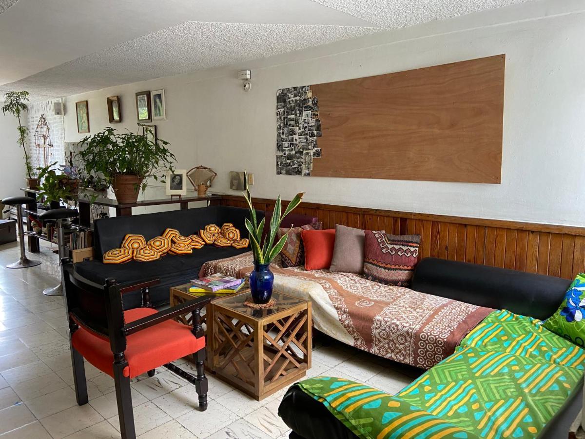 Hostal Casa Las Tias Меделин Екстериор снимка