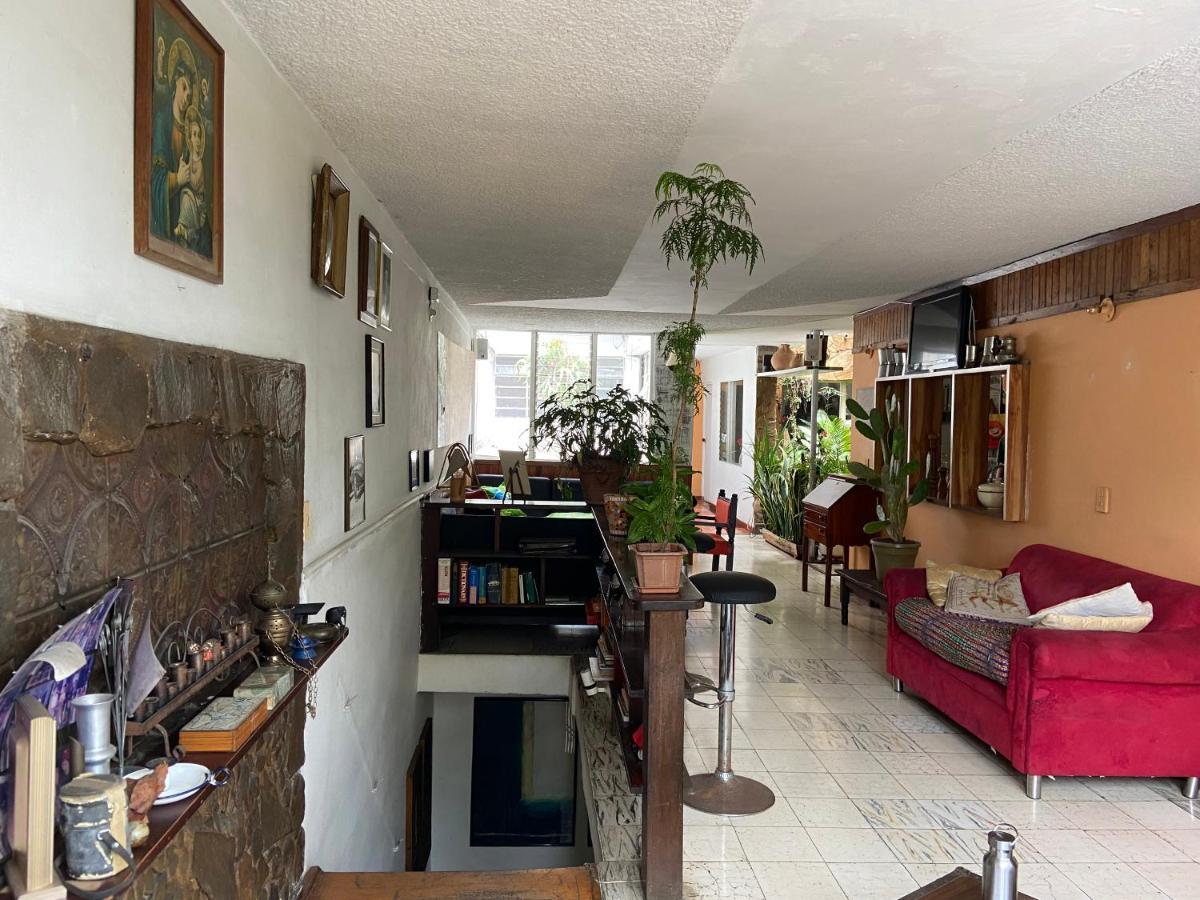 Hostal Casa Las Tias Меделин Екстериор снимка